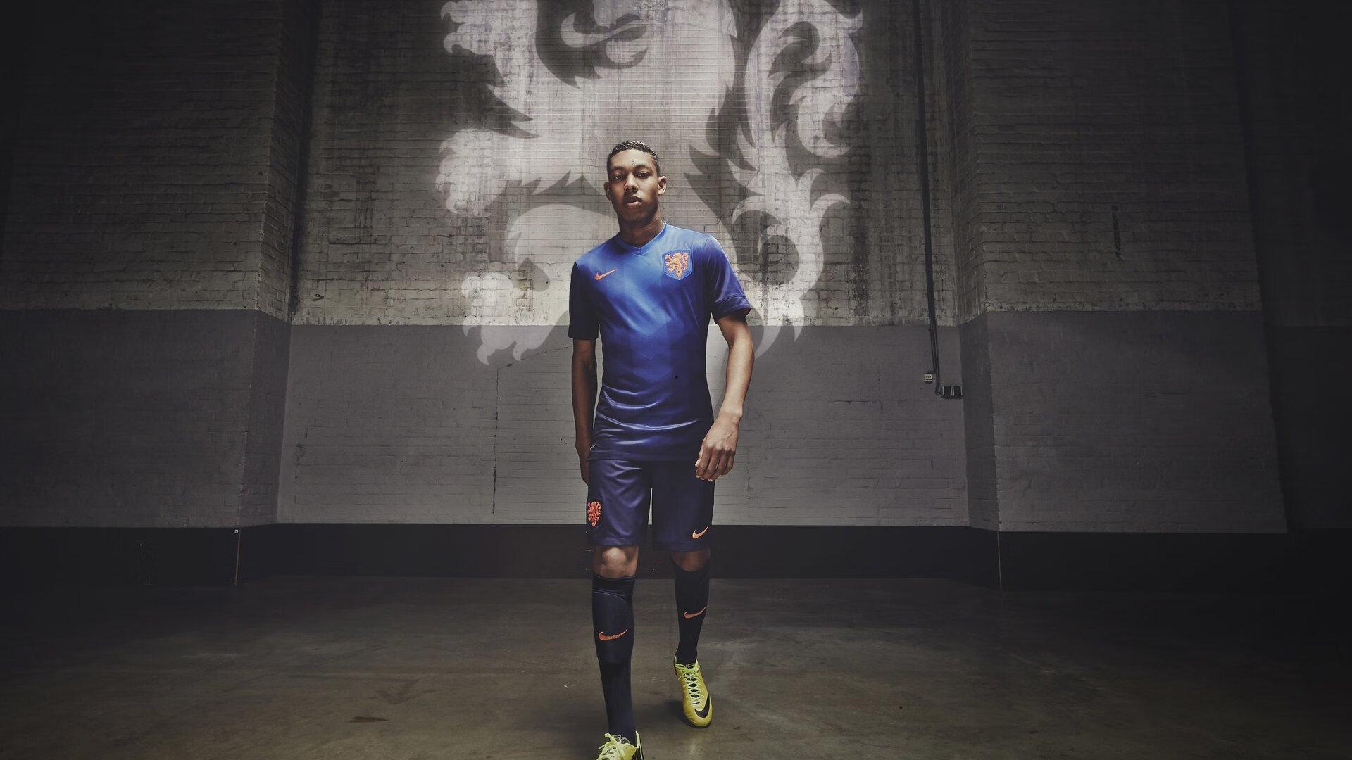 意土豪门上演薪资博弈,桑乔面临500万与1000万欧抉择