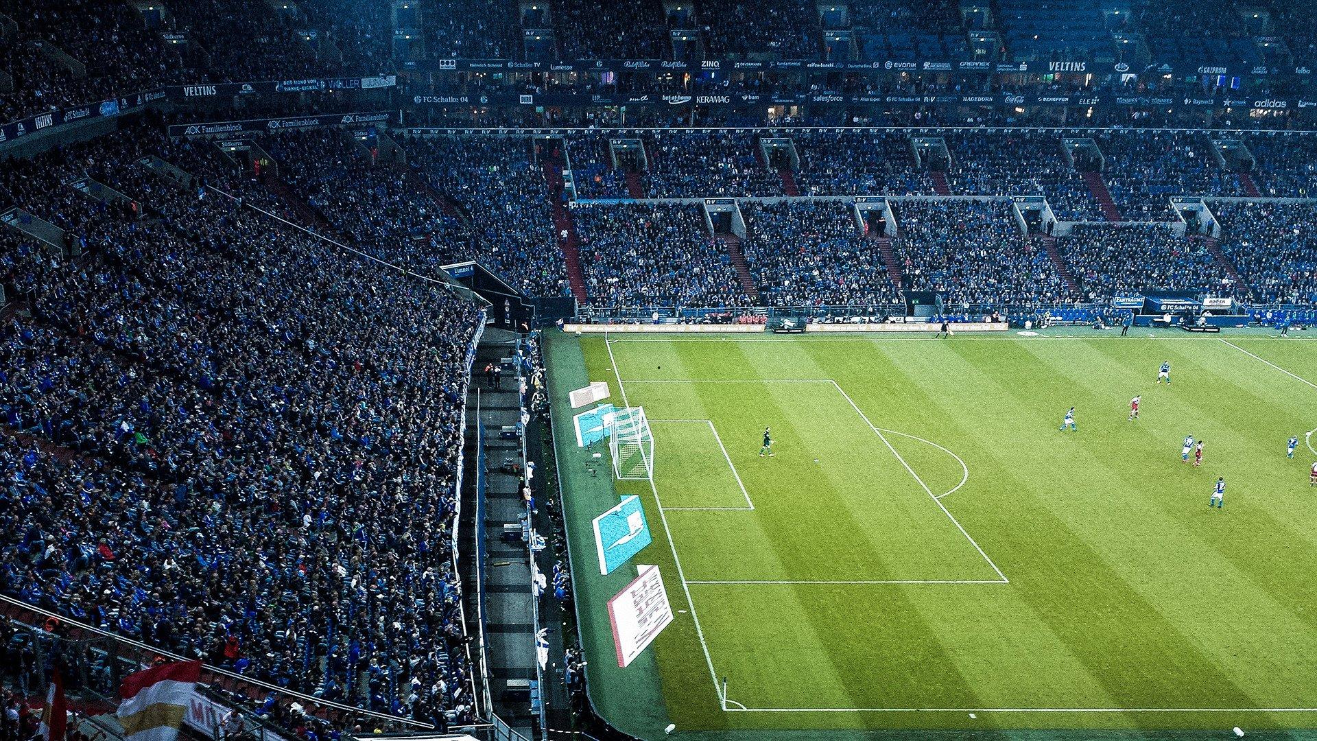 斯图加特集训提前启动，沃尔特马德回归引关注；拜仁谈判前景未明，夏窗转会再添悬念